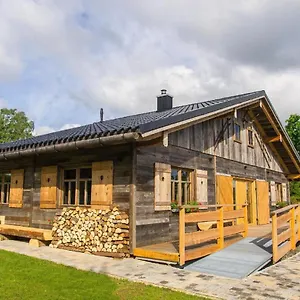 Chalet Am ölberg Mit Badefass Und Altholzsauna, Waldmünchen