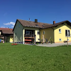 Apartment Haus Am Treffenbach, Waldmünchen